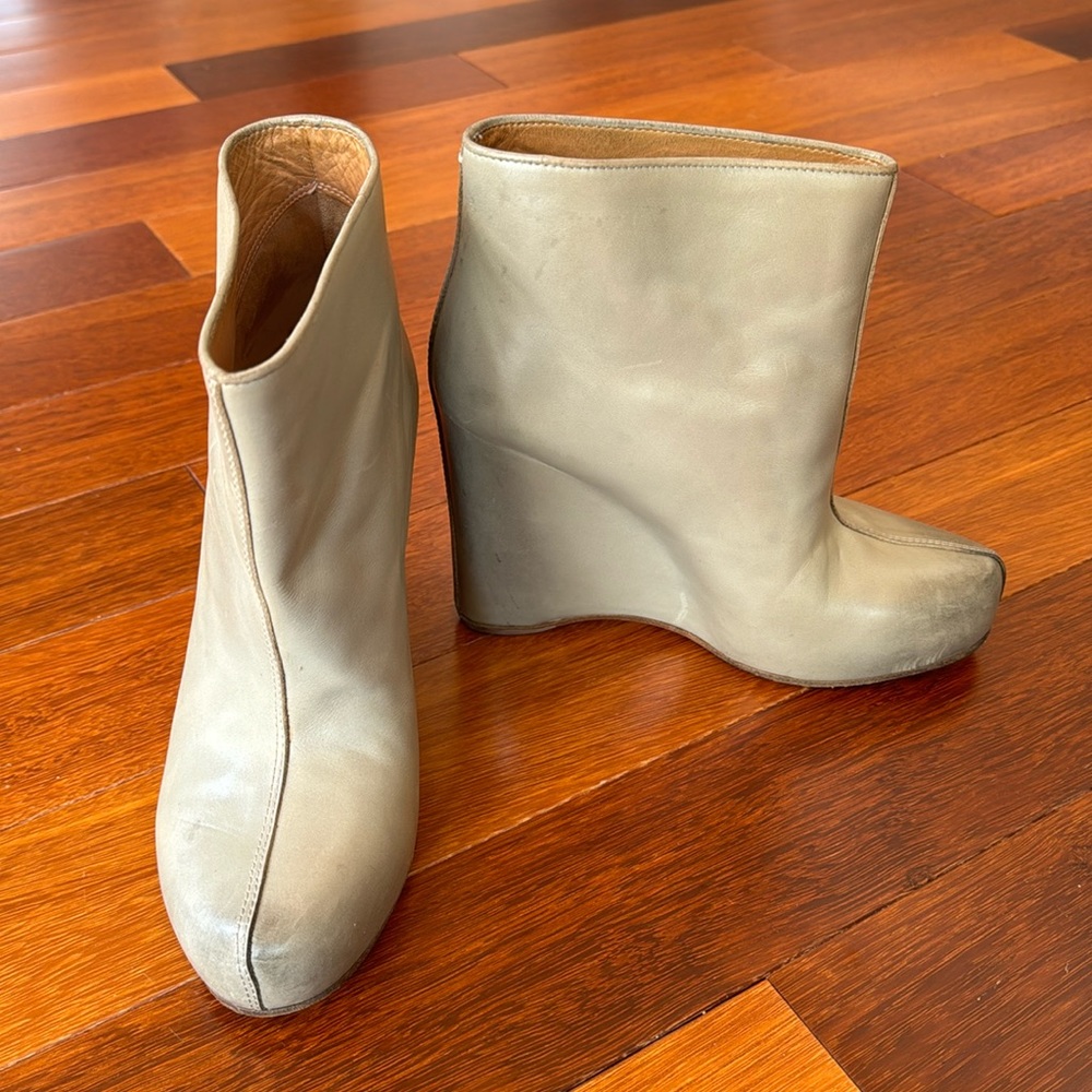 MARGIELA khaki / grey wedge boots SZ 38 (US 8)